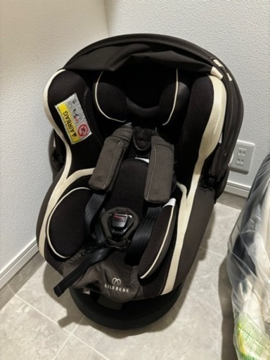 エールべべ　チャイルドシート