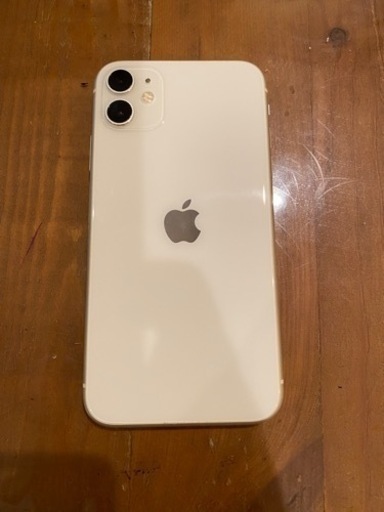 iPhone11 ホワイト　SIMフリー　
256GB 実動品　　ジャンク扱い