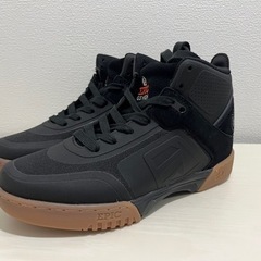 Epic グラインドシューズ Epic グラインドシューズ