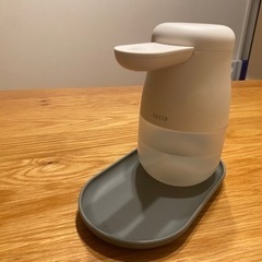 アルコールディスペンサー