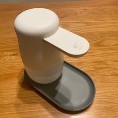 アルコールディスペンサーの画像