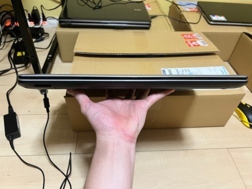 SSD 新品 256GB 第7世代Core i7 メモリ8GB カメラ有 OS 11 HD Graphics 620 32MB