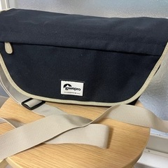Lowepro  カメラバッグ レンズケース付き