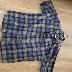 中古　ユニクロメンズシャツの画像