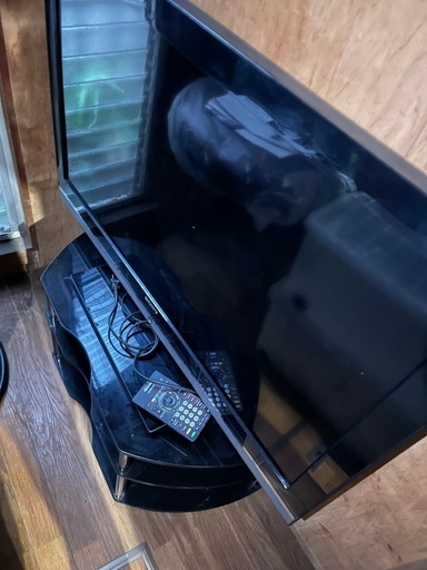 テレビ　KDL40V5とテレビ台とガラスサイドテーブル