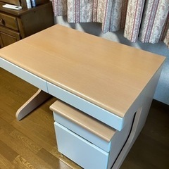 デスク　机　学習机の画像