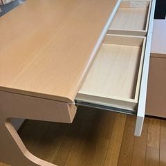 デスク　机　学習机の画像