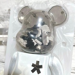 【箱付き新品】ベアブリック 400% 正規品 エリックへイズ コラボ 限定品 新品の画像