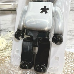 【箱付き新品】ベアブリック 400% 正規品 エリックへイズ コラボ 限定品 新品の画像