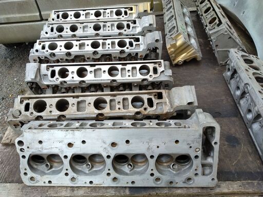 Mベンツ107-126シリーズエンジン各種シリンダーヘツト販売