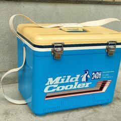 クーラーボックス　古い　色あせ　褪色　壊れなし