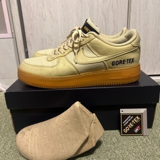 エアフォース1 GORE-TEX ゴールド　18日まで