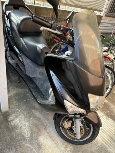 マジェスティ125FIインジェクション　インジェクションの為エンジン簡単にかかります