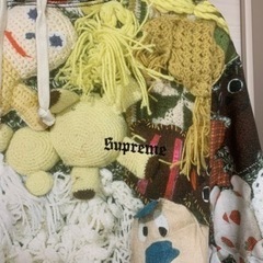 シュプリームパーカー 売りますの画像