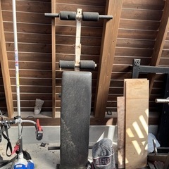 筋トレマシン、腹筋台、アームレスリング台の画像