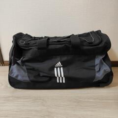 adidas　コロコロバッグ　大きめ