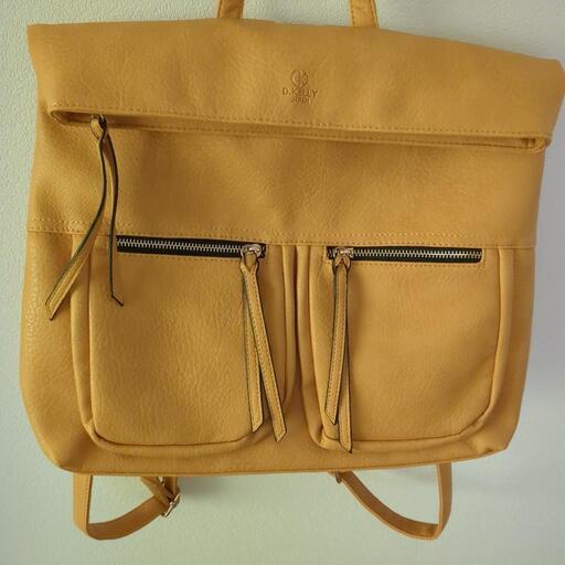【新品】リュック　黄色　A4サイズ　Ｄ.KELLY JAPAN