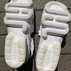 NIKE ナイキ　エアマックスココ　白の画像