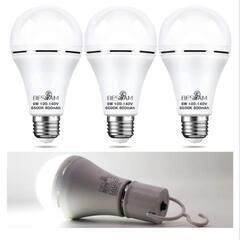 (4個セット)新品LED電球 停電時自動点灯ライト E26 40...