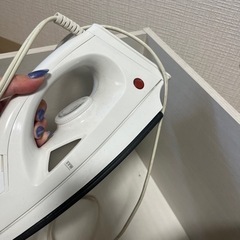 ホワイトボックス、アイロンの画像