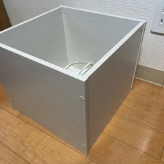 ホワイトボックス、アイロンの画像