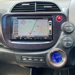 車検2年付き　自社ローン 　H25年式　（ホンダ　フィット　GP1）29.8万円　（12087）の画像