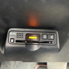 車検2年付き　自社ローン 　H25年式　（ホンダ　フィット　GP1）29.8万円　（12087）の画像