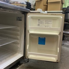 ホシザキテーブル型冷蔵庫　　RT-120PNA形の画像