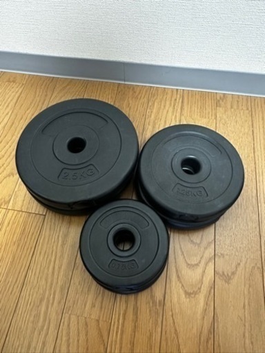 【特価】トレーニングベンチとダンベル　十条