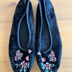 チャイナドレスとチャイナジュースのセットの画像