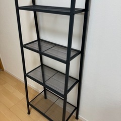 スチールラックの画像