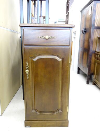 北海道 千歳市/恵庭市 近郊配送 カリモク 電話台 収納家具 店頭でのお受渡し大歓迎