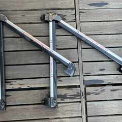 TERZO　ルーフベースキャリア　スキー、スノーボードキャリアセットの画像