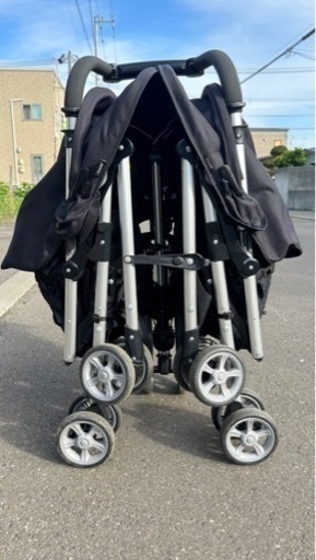 ベビーカー　双子　コンビ　ツインスピン　combi 　二人乗り　