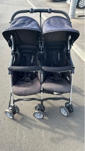 ベビーカー　双子　コンビ　ツインスピン　combi 　二人乗り　