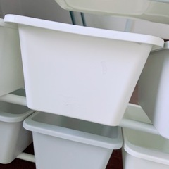 ミッキー　おもちゃ棚の画像