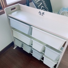 ミッキー　おもちゃ棚
