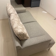 ソファ
の画像