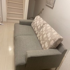 ソファ
の画像