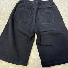 【最終価格】BURBERRY ハーフパンツ 130の画像