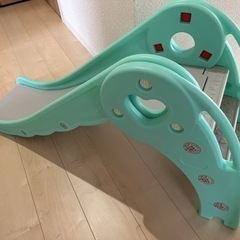 室内滑り台の画像
