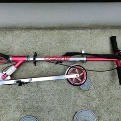 AVIGO 折りたたみ式　キックボード キックスケーターの画像