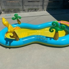 子供用プール　プール　ボール付きの画像