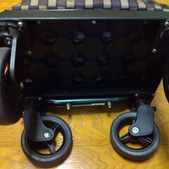 横押しでも後ろ引きでも使用可能な4輪ショッピングカート　バッグ取外し可能　島製作所　メロディ プリティ　中古の画像