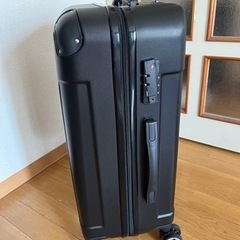 新品
キャリーケースMサイズの画像