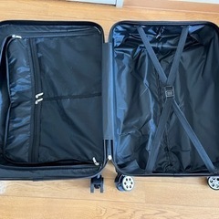 新品
キャリーケースMサイズの画像