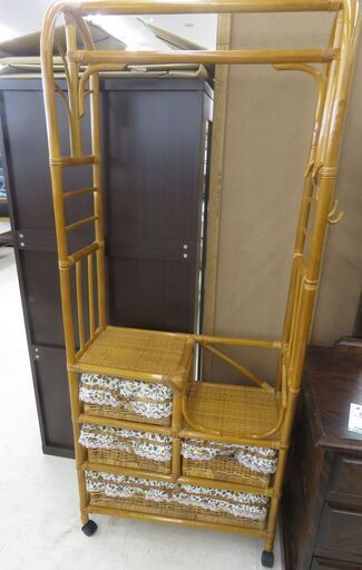 収納家具 北海道 千歳市/恵庭市 近郊配送 藤衣類収納ラック 収納棚 店頭