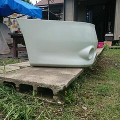 日産セレナ リアバンパーの画像