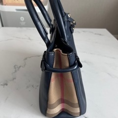 バーバリーハンドバッグレザーチェック　Burberryの画像