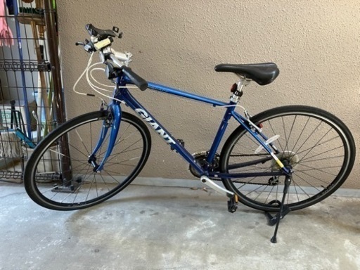 自転車　クロスバイク　
ジャイアント　エスケープ　R3